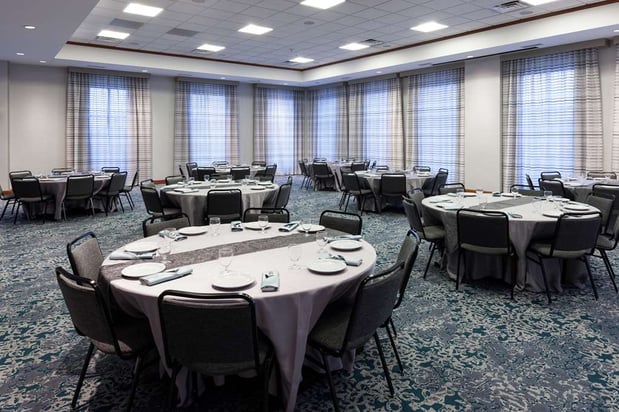 Images Hilton Garden Inn Lake Forest Mettawa