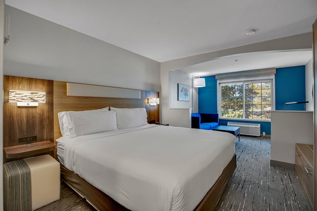 Images Holiday Inn Express & Suites Portland-Jantzen Beach by IHG