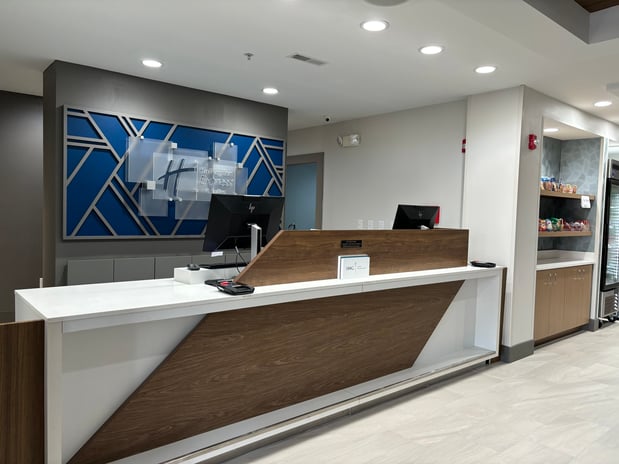 Images Holiday Inn Express & Suites Saint Robert - Leonard Wood by IHG