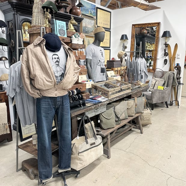 Images The Agoura Antique Mart