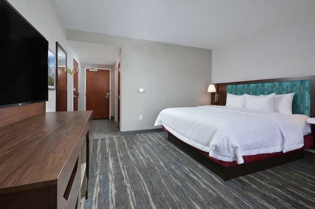 Images Hampton Inn & Suites by Hilton Charlotte North I 485
