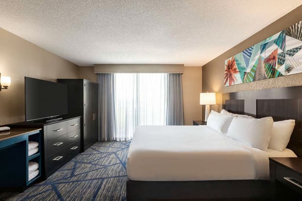 Images Embassy Suites by Hilton Miami International Airport
