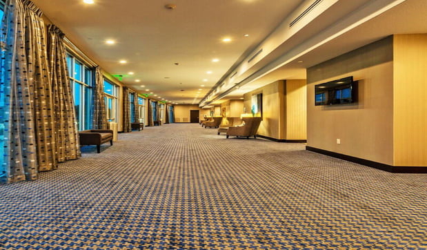 Images Holiday Inn Austin Airport by IHG