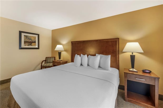 Images Best Western Plus Atrium Inn