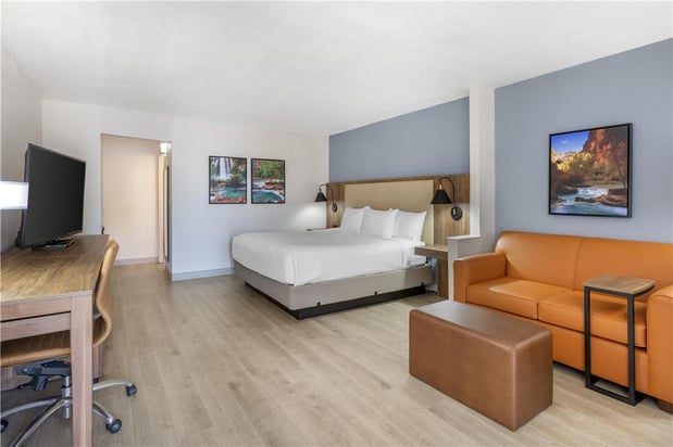 Images Best Western Plus A Wayfarer's Inn and Suites