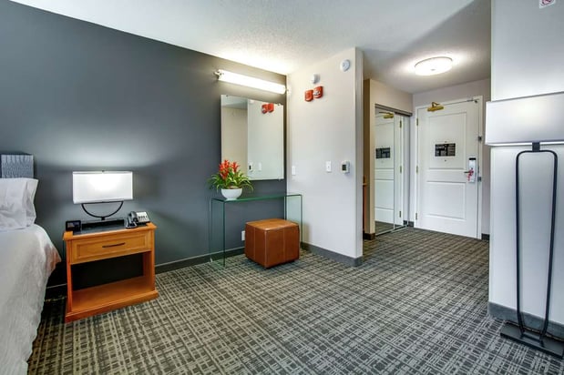 Images Hilton Garden Inn Louisville Airport