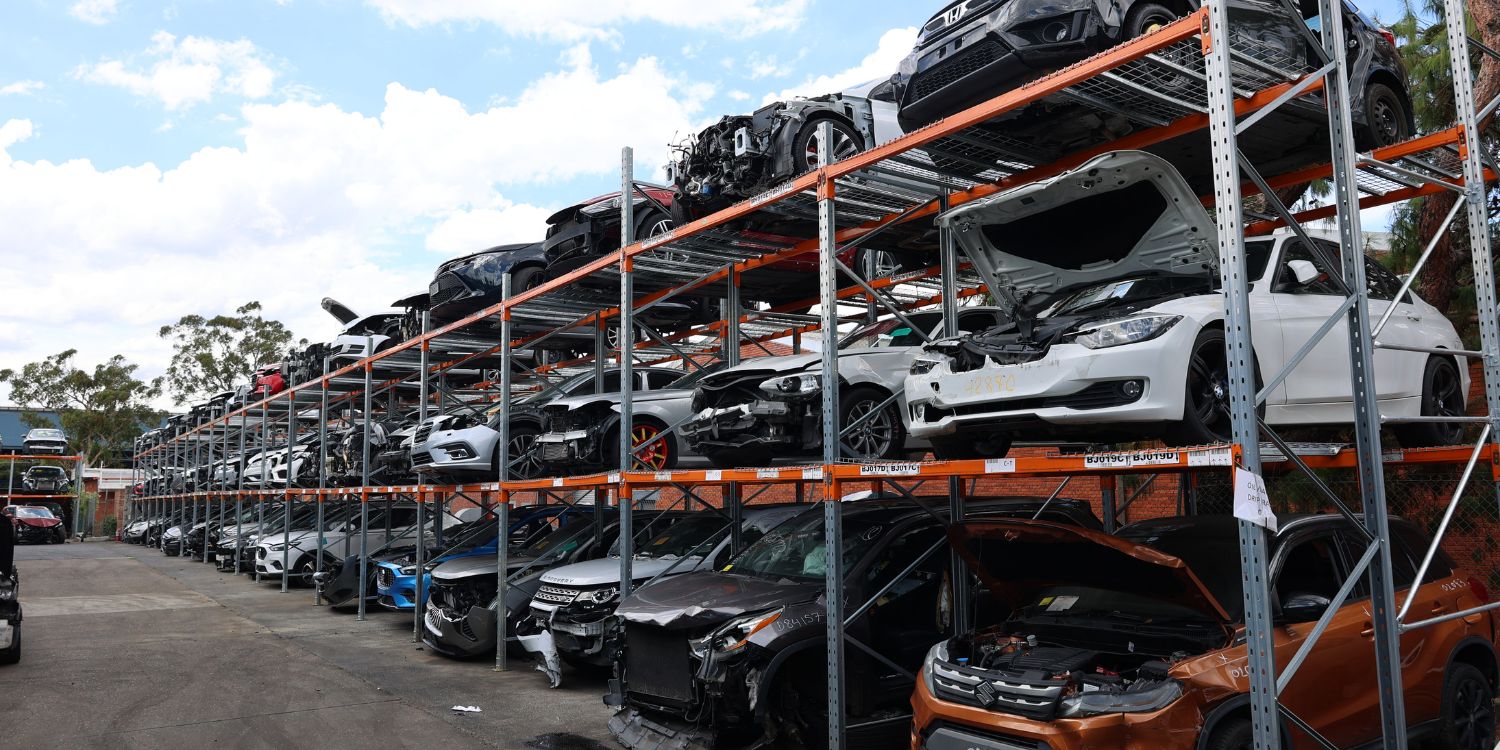 Images Fairfield Auto Parts & Wreckers Sydney