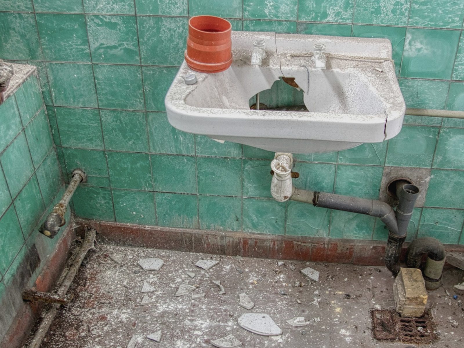 Brandon Plumbing Services Logo
