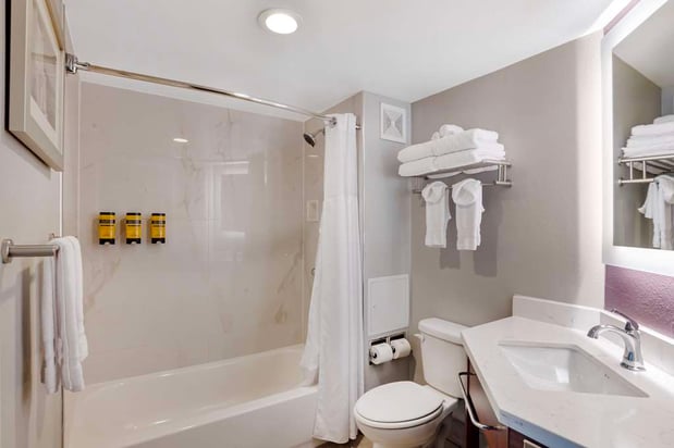 Images Best Western Plus Commerce Hotel