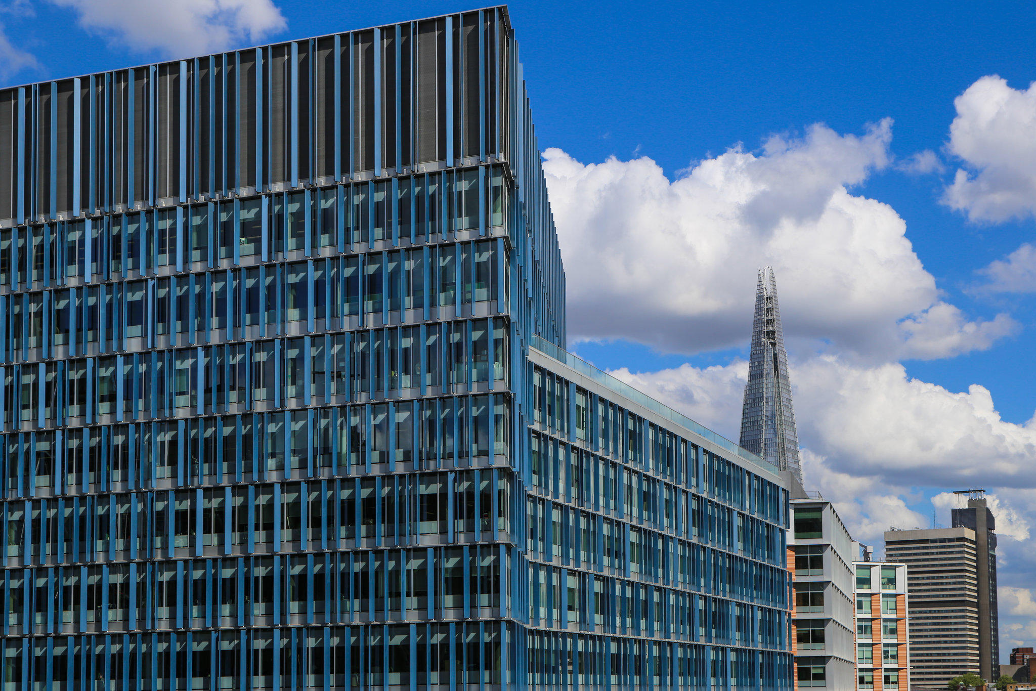 Build eng. Oxo Tower в Лондоне. Здание английской разведки. Daily Express building London.