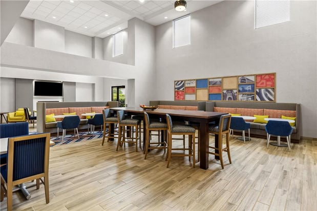 Images Hampton Inn & Suites Grove City