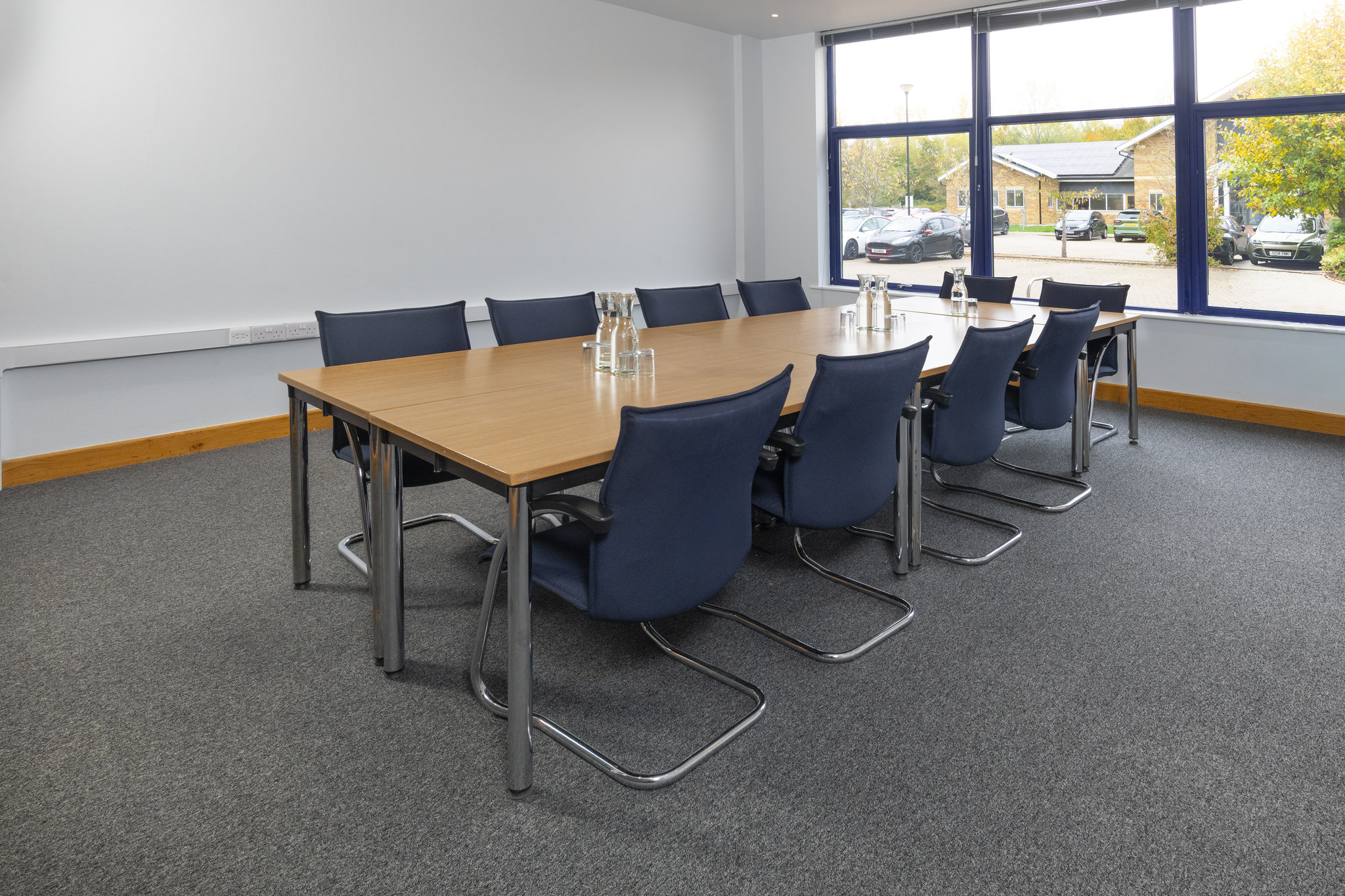 Images Holiday Inn Express Milton Keynes by IHG