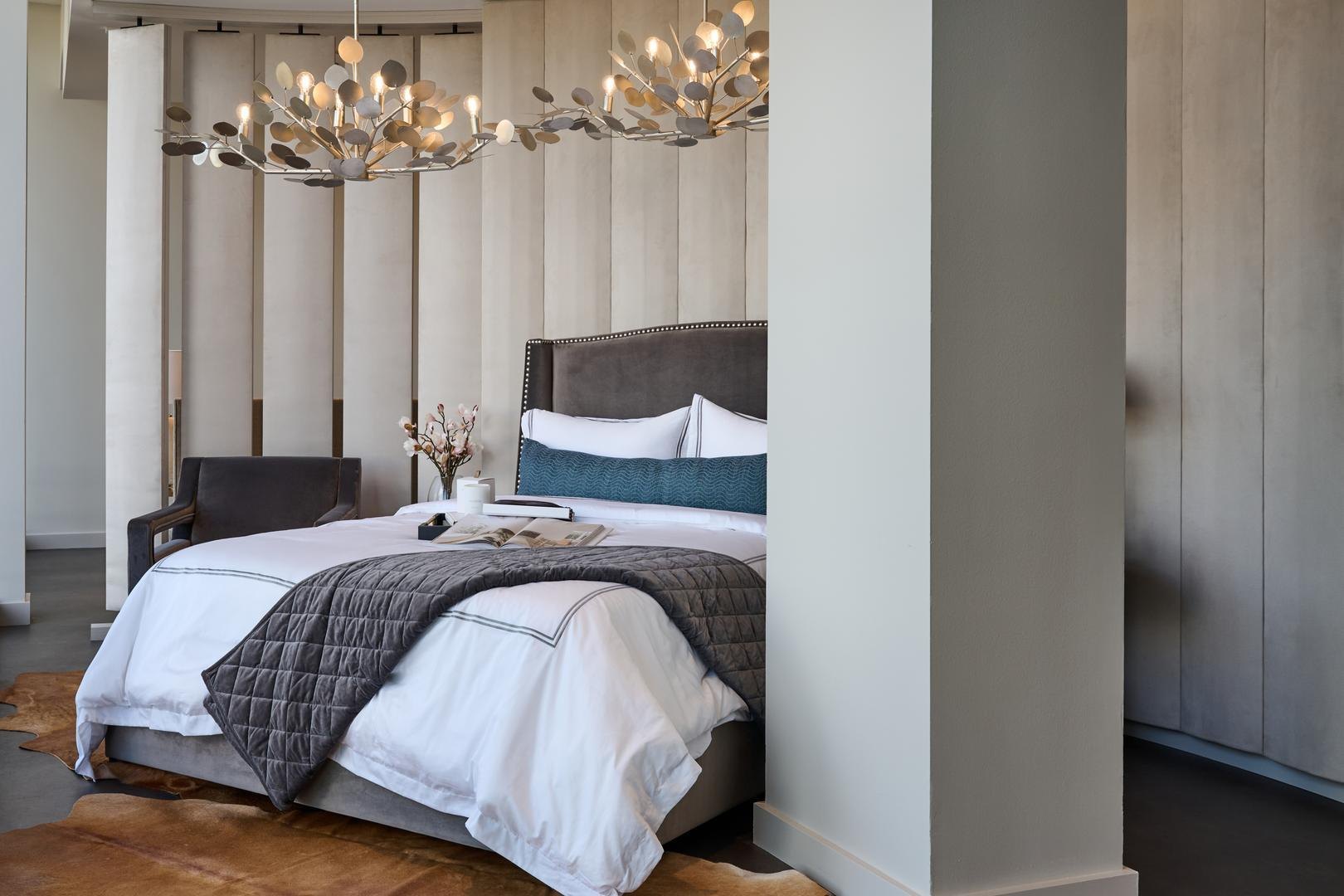 Viewing Room Image 5