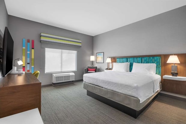 Images Hampton Inn & Suites Bakersfield Central
