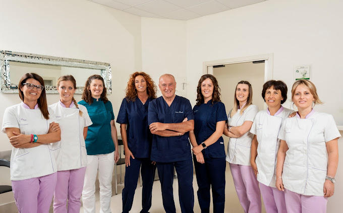 Images Studio Dentistico Dr. Paolo Paganelli Dr. Cristina Candoli