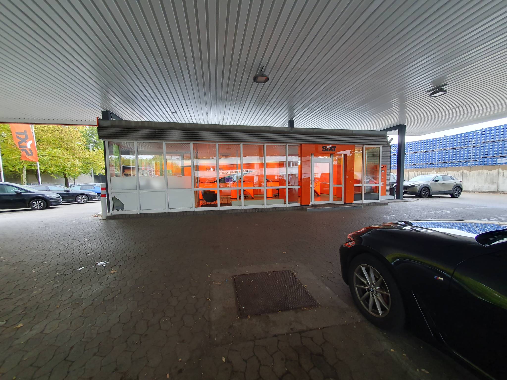 SIXT Autovermietung Braunschweig Süd, Berliner Platz 1B in Braunschweig