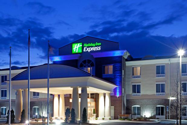 Images Holiday Inn Express Pembroke, an IHG Hotel
