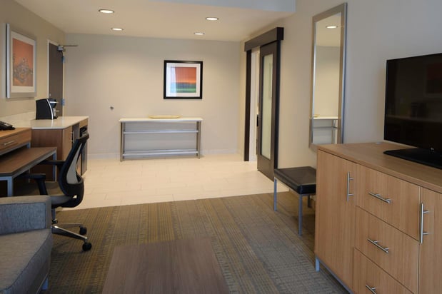 Images Holiday Inn Cincinnati N - West Chester by IHG