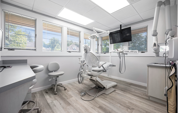 Images Neil S. Stearns, DMD, Bruce G. Freund, DDS – A Dental365 Company