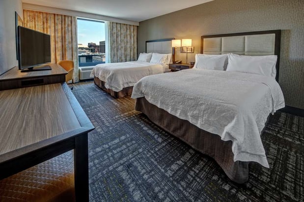 Images Hampton Inn & Suites Minneapolis/Downtown