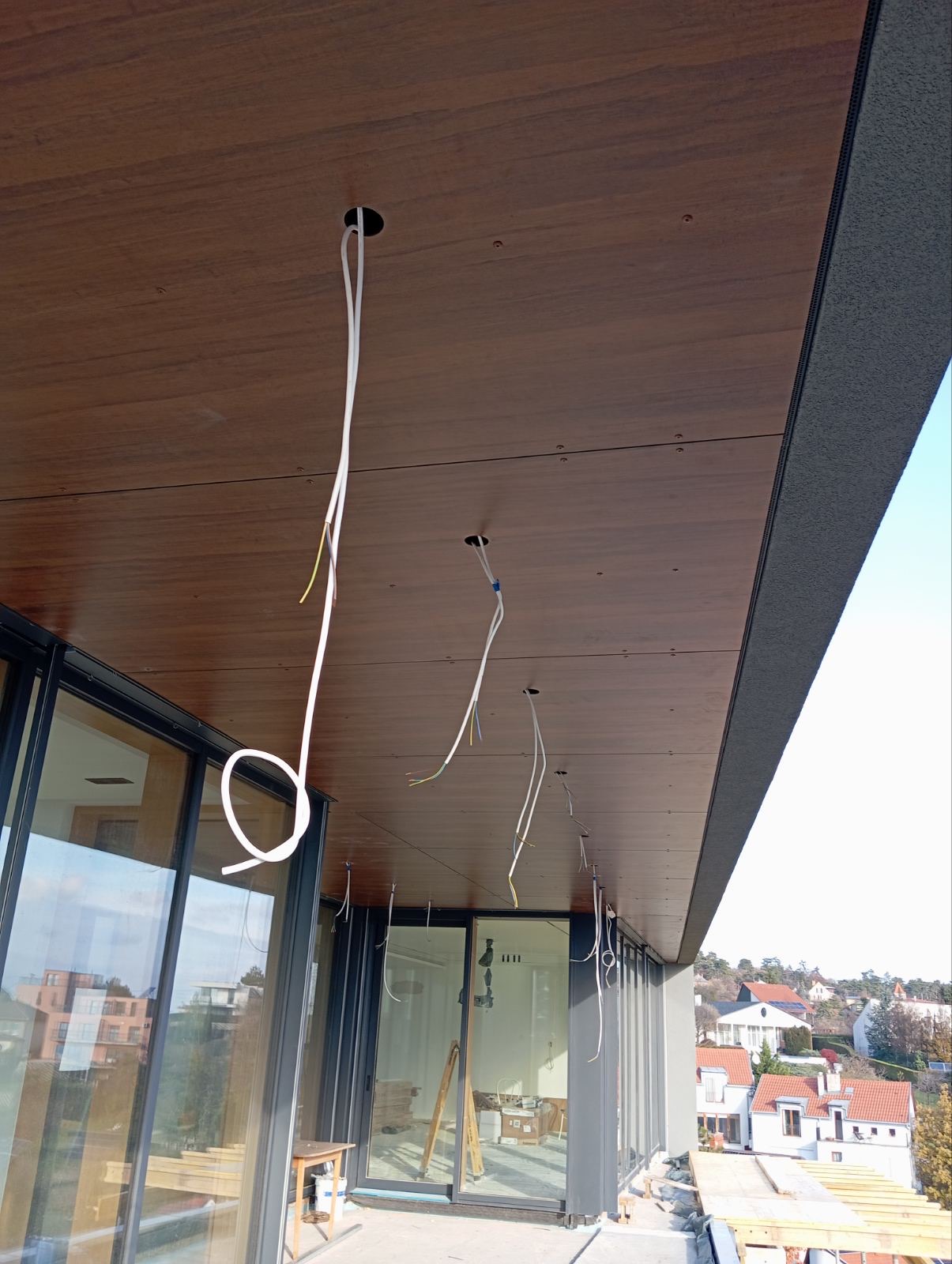 Images HORGAS TETŐ - Ácsmunka - Tetőfedés - Gépi fújt Szigetelés - Kompakt Lemez burkolás