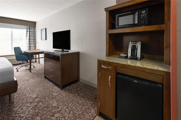 Images Hilton Garden Inn State College