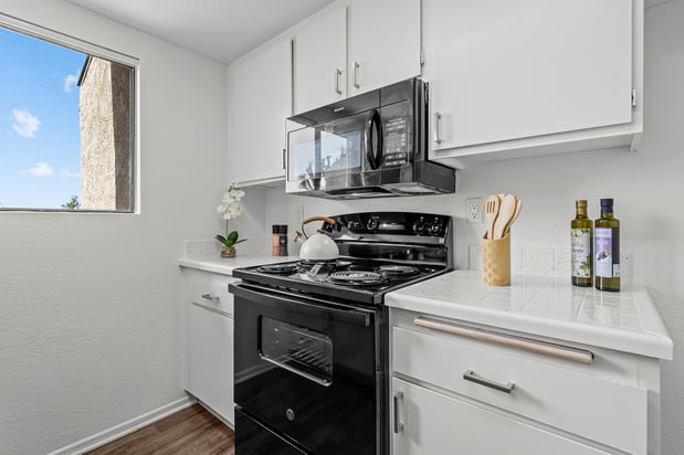Images Highland Meadows Apartments