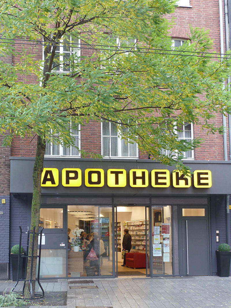 Glocken-Apotheke, Oberstraße 131 in Neuss