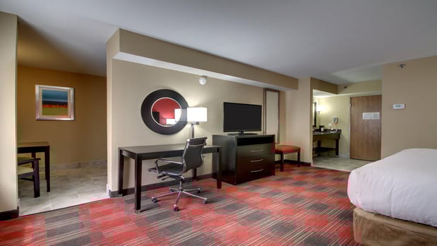 Images Holiday Inn Express & Suites Jackson Downtown - Coliseum by IHG