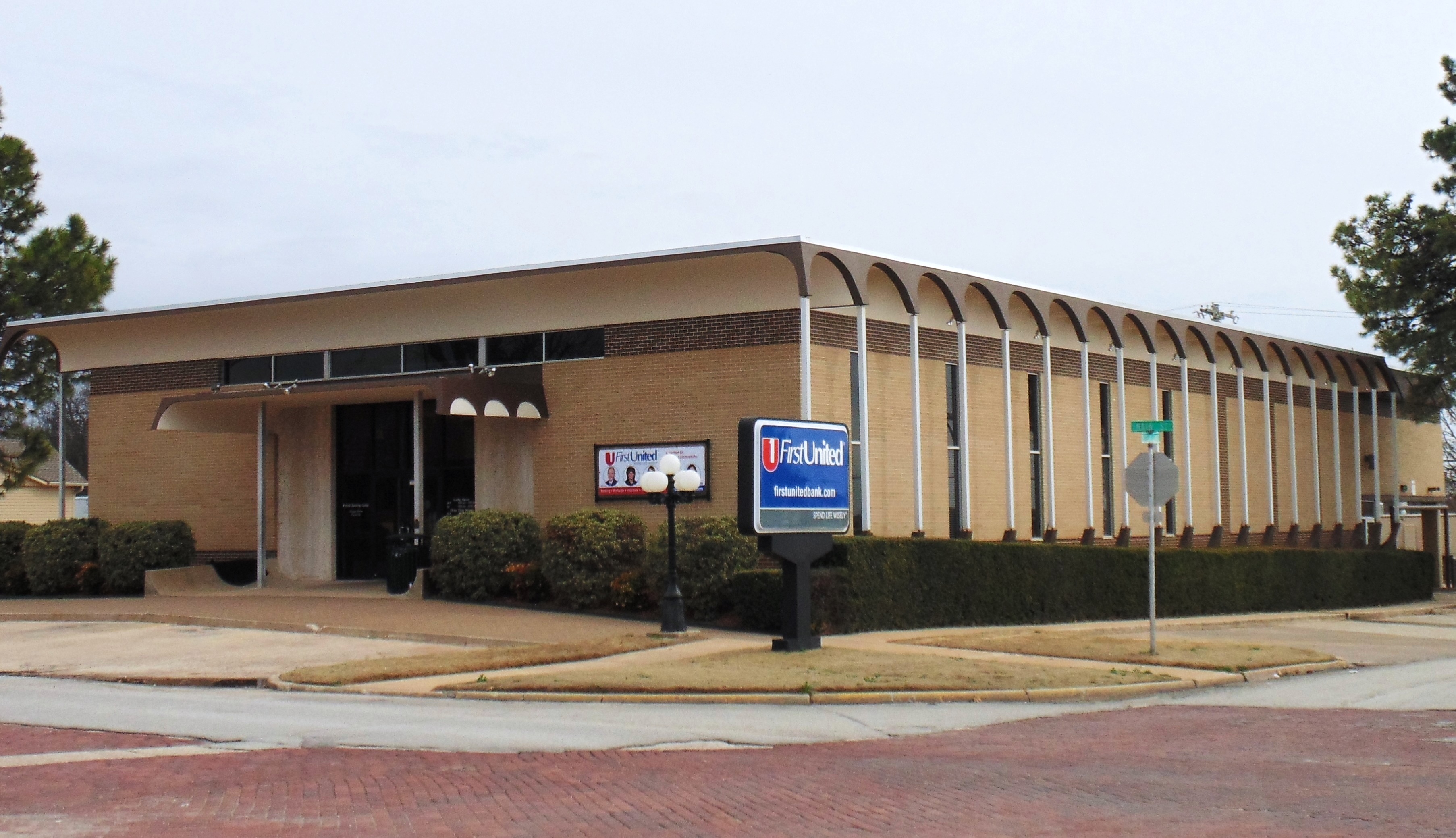 First United Bank - Purcell - exterior