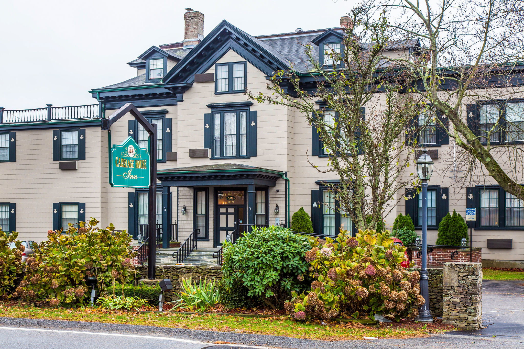 The Carriage House Inn, An Ascend Hotel Collection Member in Middletown ...