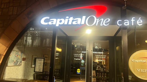 Images Capital One Café