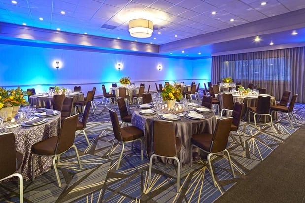 Images Hotel MdR Marina del Rey - a DoubleTree by Hilton