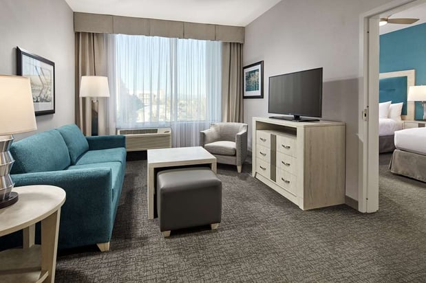Images Homewood Suites by Hilton Long Beach Airport