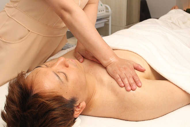 Images プレサンティール 泉岳寺店