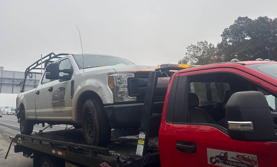 J&I Towing Service Image