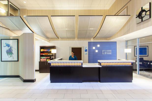 Images Holiday Inn Express & Suites Laurel by IHG