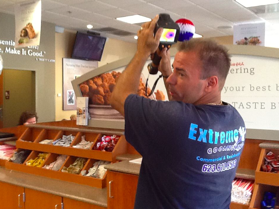 As a trusted air conditioning contractor in the Phoenix Valley, we offer proven proactive service plans to make sure your walk-ins, reach-ins, ice machines, make-tables, salad cases, pizza tables and beer boxes are running at peak performance.