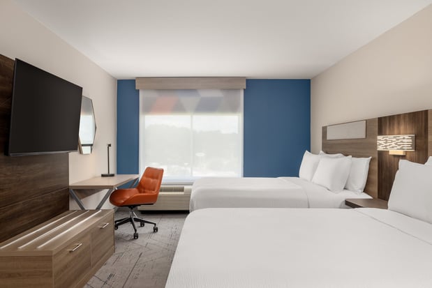 Images Holiday Inn Express Fayetteville - Fort Bragg by IHG