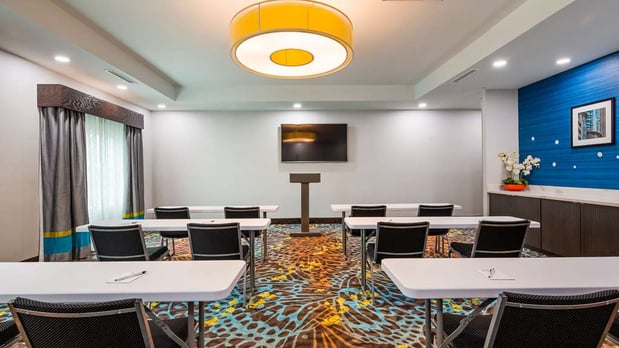 Images Best Western Plus Pasadena Inn & Suites