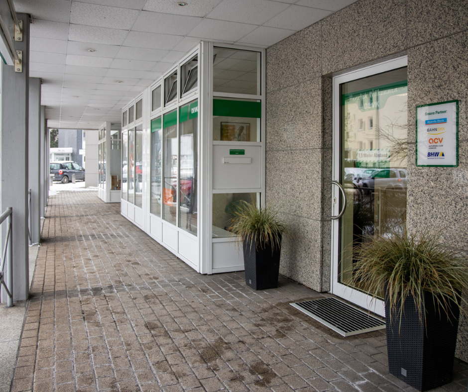 Hirsch Versicherung, Kirchstraße 134-136 in Mülheim An Der Ruhr