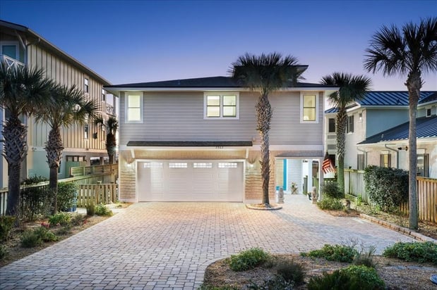 Images Jackie and Brittany Darby, Team Darby REALTORS