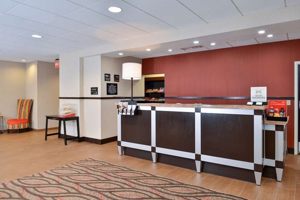 Images Hampton Inn & Suites California University-Pittsburgh