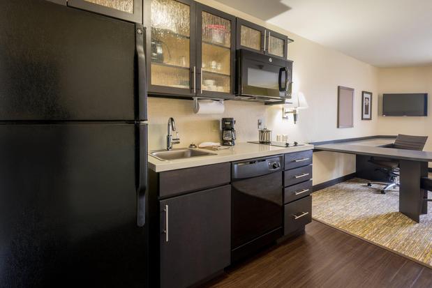 Images Candlewood Suites Midwest City by IHG