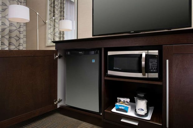 Images Hampton Inn & Suites Falls Church