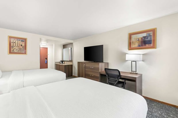 Images Best Western West Towne Suites