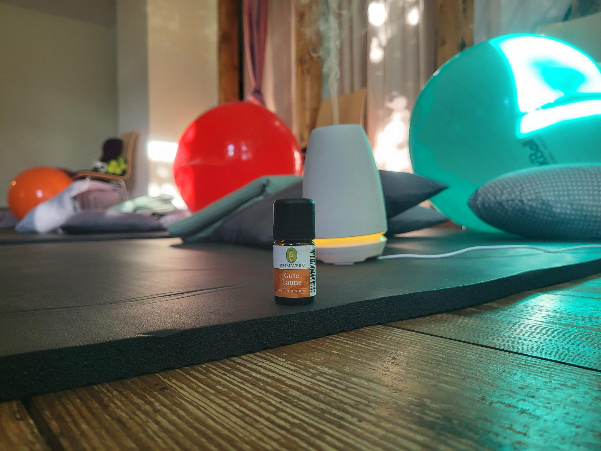 Schwangerschaftsyoga im Kavalierhaus | Caritas-Klinik Maria Heimsuchung Berlin-Pankow, Breite Straße 45 in Berlin