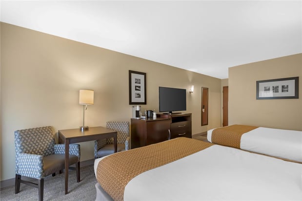 Images Best Western Plus Plaza by the Green