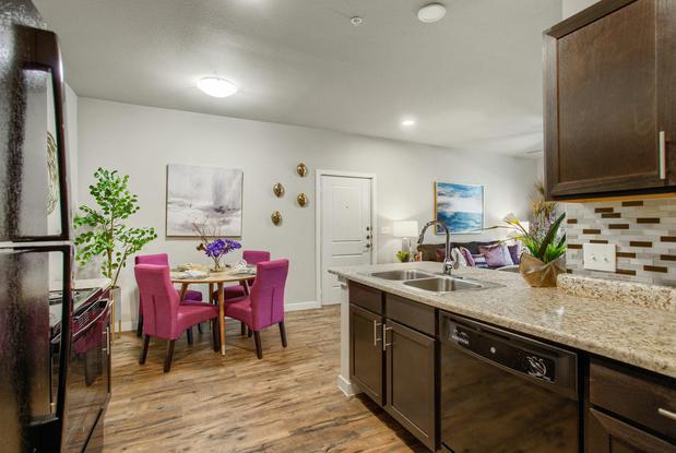 Images Urban Oaks at Conroe