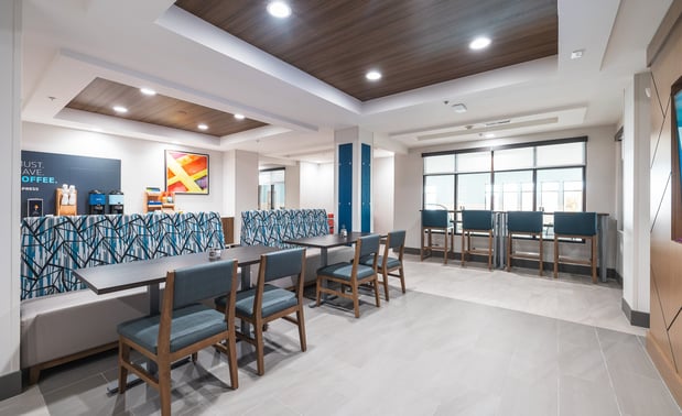 Images Holiday Inn Express & Suites Saint Robert - Leonard Wood by IHG